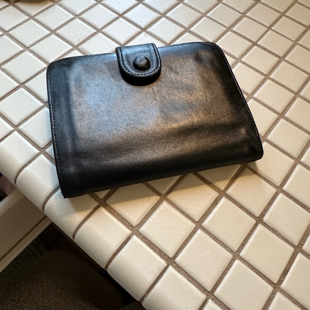 CHANEL Black lambskin CC Leather Bifold Wallet Vintage - Picture 12 of 13